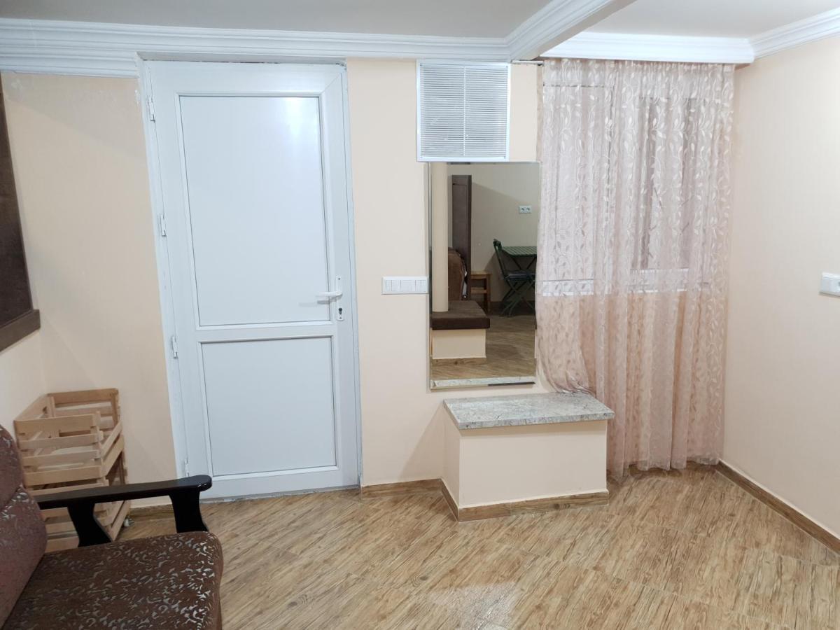 Milky Way Apartment Kutaisi Exterior foto